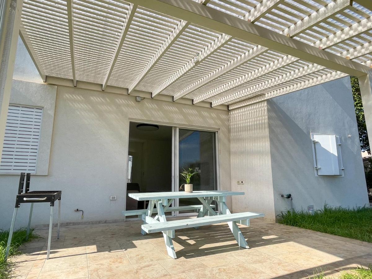 Villa הבית הלבן בכפר בלום Extérieur photo