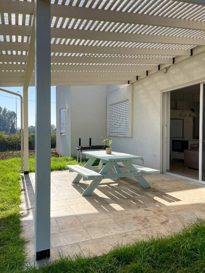 Villa הבית הלבן בכפר בלום Extérieur photo
